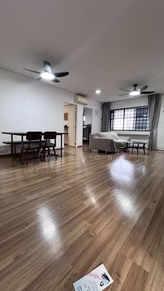 759 Pasir Ris Street 71, 759 Pasir Ris Street 71, 3 Bedrooms, 1,130 sqft, HDB Flat For Rent, by Zaid Bin Haroon, 500091248 - Living Room - PropertyGuru.com.sg