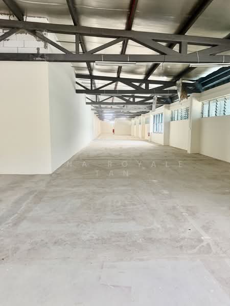 Loyang Industrial Estate, , 10,000 sqft, Office For Rent, by Rina Royale Tan, 500091256 - Interior - CommercialGuru.com.sg