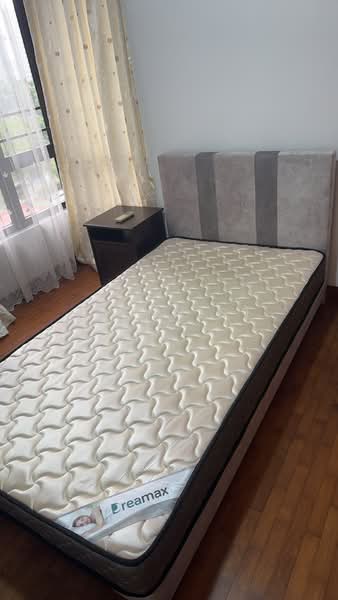 The Mayfair, 5 Jurong East Street 32, 3 Bedrooms, 1,206 sqft, Condominium For Rent, by (Dennis) Chng Swee Cher, 500091264 - Bedroom - PropertyGuru.com.sg