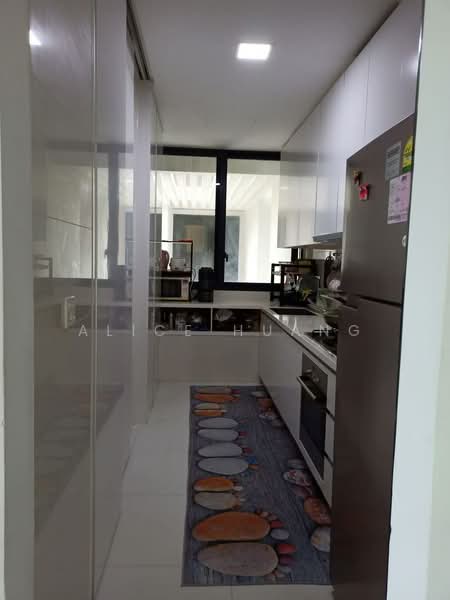 d'Leedon (Former Farrer Court), 7 Leedon Heights, 2 Bedrooms, 1,066 sqft, Condominium For Rent, by Alice Huang, 500091265 - Kitchen - PropertyGuru.com.sg