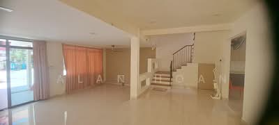 For Sale - Richard's Park