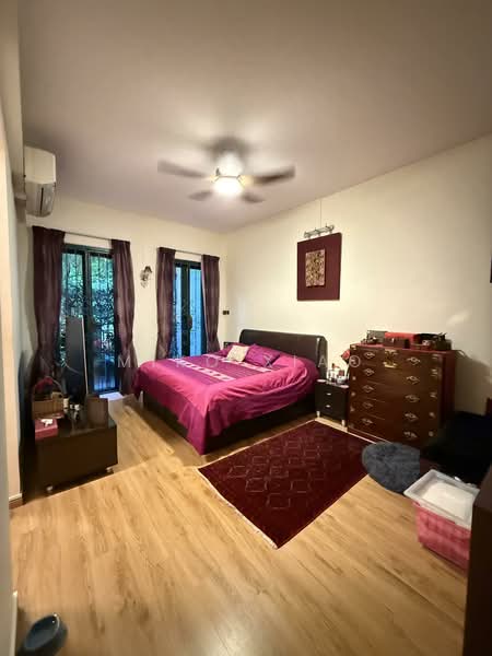 Pebble Bay Condominium For Sale at S$ 4,800,000 | PropertyGuru Singapore - Bedroom