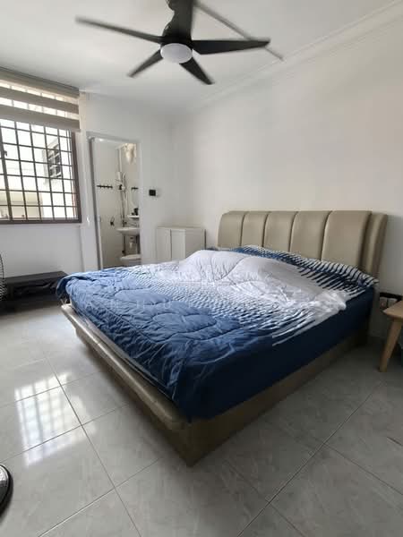 252 Yishun Ring Road HDB Flat For Sale at S$ 499,000 | PropertyGuru Singapore - Bedroom