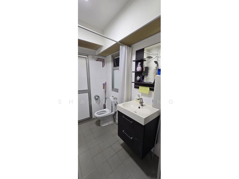 327B Sumang Walk HDB Flat For Sale at S$ 428,000 | PropertyGuru Singapore - Bathroom