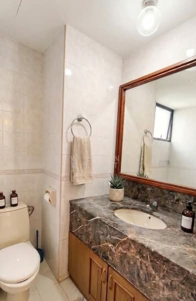 Parc Oasis, 35 Jurong East Avenue 1, Room Rental, 1,300 sqft, Condominium For Rent, by Ween Keat, 500091312 - Bathroom - PropertyGuru.com.sg