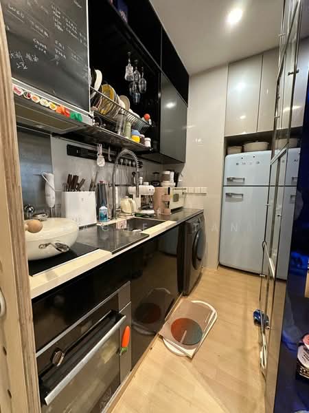 Daisy Suites, 35 Daisy Road Singapore, 1 Bedroom, 796 sqft, Apartment For Rent, by Rachel Tan, 500091321 - Kitchen - PropertyGuru.com.sg