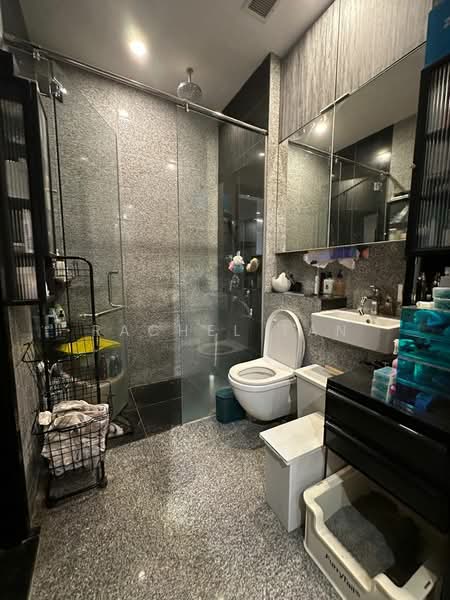 Daisy Suites, 35 Daisy Road Singapore, 1 Bedroom, 796 sqft, Apartment For Rent, by Rachel Tan, 500091321 - Bathroom - PropertyGuru.com.sg