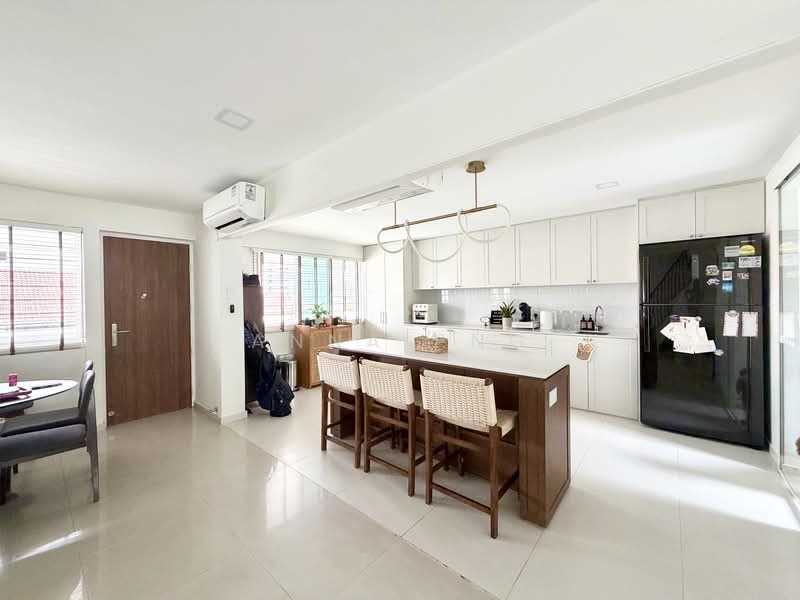 133 Cashew Road, 133 Cashew Road, 4 Bedrooms, 1,615 sqft, HDB Flat For Rent, by Anna Png, 500091323 - Kitchen - PropertyGuru.com.sg