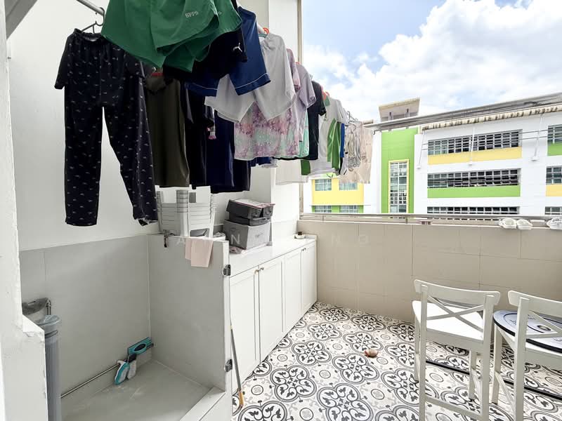 133 Cashew Road, 133 Cashew Road, 4 Bedrooms, 1,615 sqft, HDB Flat For Rent, by Anna Png, 500091323 - Balcony - PropertyGuru.com.sg