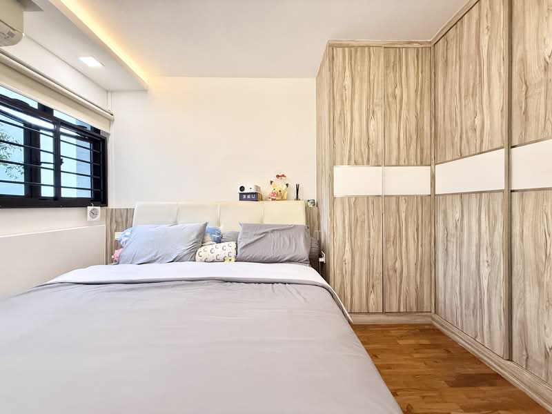315 Hougang Avenue 5 HDB Flat For Sale at S$ 550,000 | PropertyGuru Singapore - Bedroom