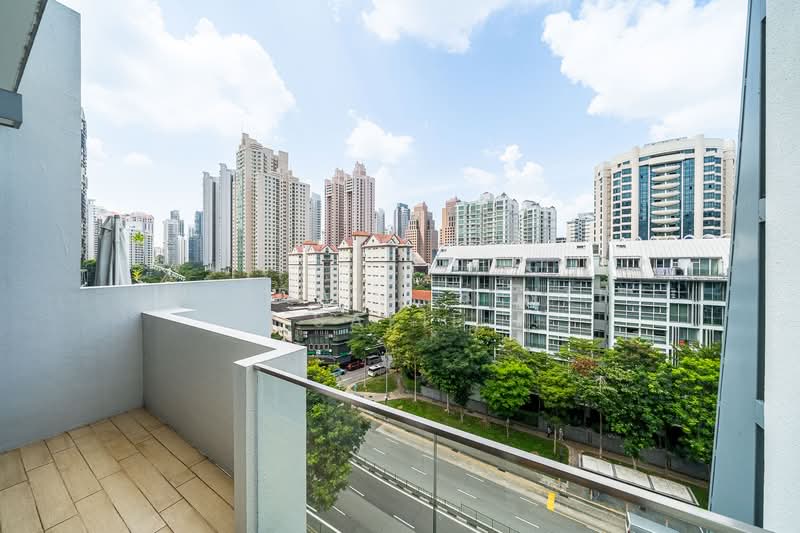 Stellar RV Condominium For Sale at S$ 1,790,000 | PropertyGuru Singapore - Balcony