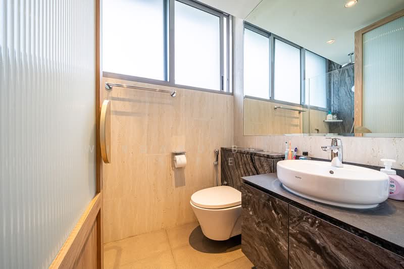 Stellar RV Condominium For Sale at S$ 1,790,000 | PropertyGuru Singapore - Bathroom