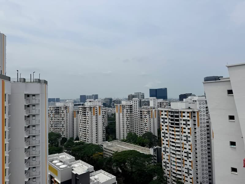 267 Toh Guan Road HDB Flat For Sale at S$ 850,000 | PropertyGuru Singapore - Exterior