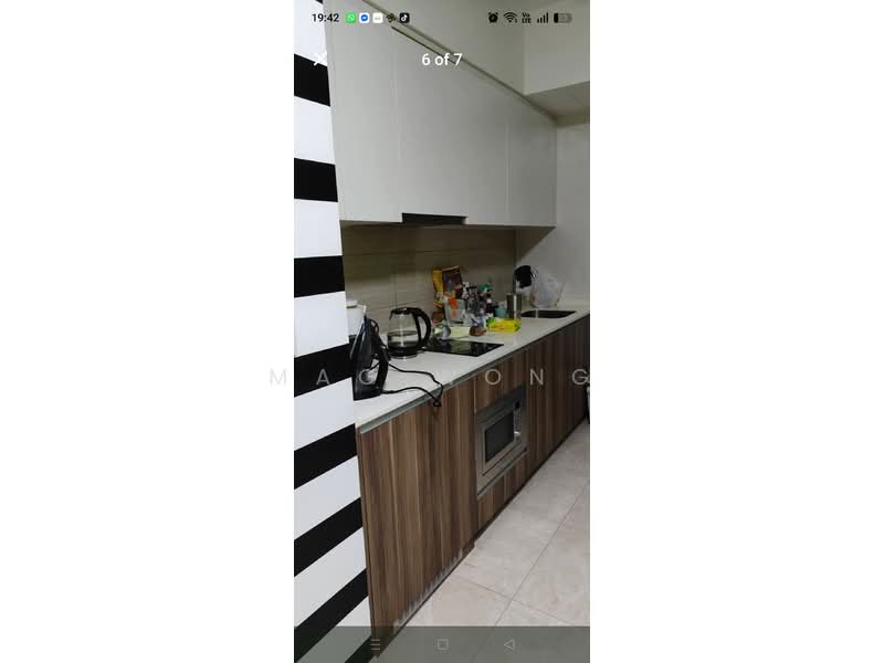 The Glades Condominium For Sale at S$ 1,250,000 | PropertyGuru Singapore - Kitchen