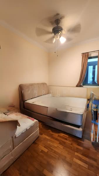 Stratford Court Condominium For Sale at S$ 1,450,000 | PropertyGuru Singapore - Bedroom