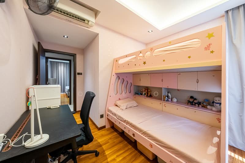 Grandeur 8 Condominium For Sale at S$ 2,088,000 | PropertyGuru Singapore - Bedroom