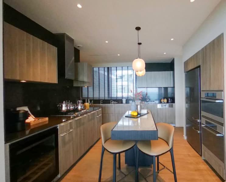御丰轩.99 Year Leasehold Residential 4-Bed Breathtaking views Condo Condominium For Sale at S$ 5,398,000 | PropertyGuru Singapore - Kitchen