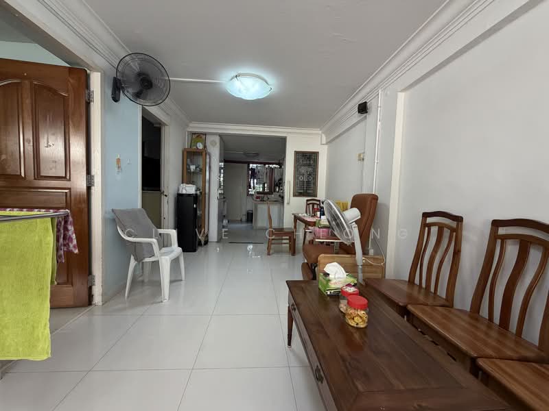 1 Ghim Moh Road HDB Flat For Sale at S$ 388,000 | PropertyGuru Singapore - Living Room