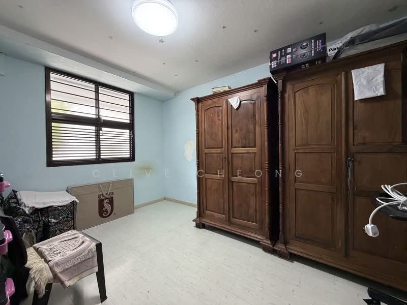 1 Ghim Moh Road HDB Flat For Sale at S$ 388,000 | PropertyGuru Singapore - Bedroom
