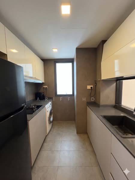 Parc Olympia, 60 Flora Drive, 2 Bedrooms, 775 sqft, Condominium For Sale, by Ariff HD, 500091429 - Kitchen - PropertyGuru.com.sg