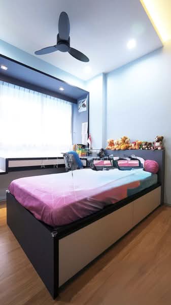 The Sorrento, 55 West Coast Road, 3 Bedrooms, 1,270 sqft, Condominium For Rent, by Jeannie Ang Cheng Li, 500091442 - Bedroom - PropertyGuru.com.sg