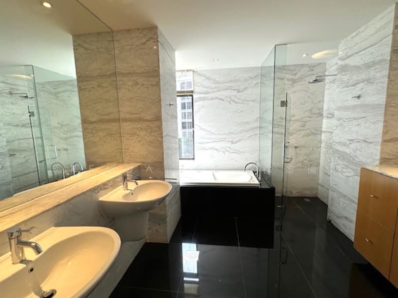 The Colonnade, 82 Grange Road, 2 Bedrooms, 2,883 sqft, Condominium For Rent, by Brenda Zee (徐黎倫), 500091443 - Bathroom - PropertyGuru.com.sg