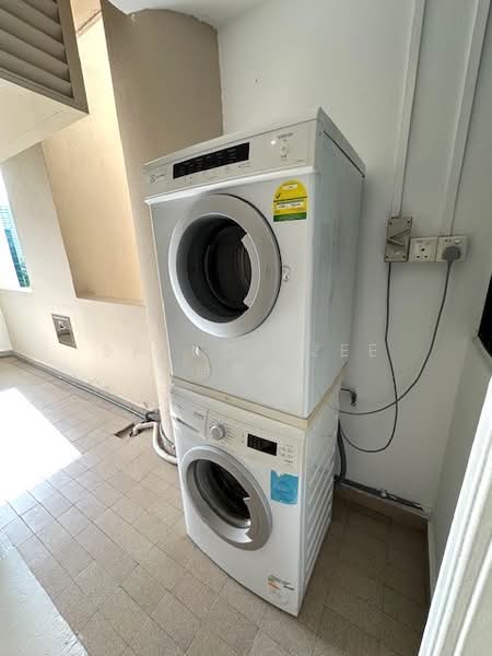 The Colonnade, 82 Grange Road, 2 Bedrooms, 2,883 sqft, Condominium For Rent, by Brenda Zee (徐黎倫), 500091443 - Yard - PropertyGuru.com.sg