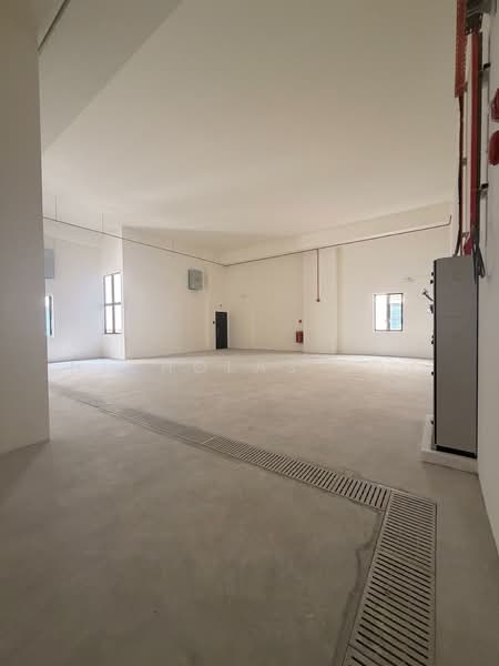 Azalea Kitchens, 25 Genting Road, 26,287 sqft, Light Industrial (B1) For Sale, by Nicholas Toh, 500091445 - Interior - CommercialGuru.com.sg