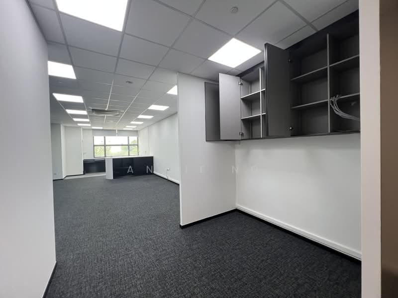The Spire, 10 Bukit Batok Crescent, 1,410 sqft, Light Industrial (B1) For Sale, by Angie Ng, 500091451 - Interior - CommercialGuru.com.sg