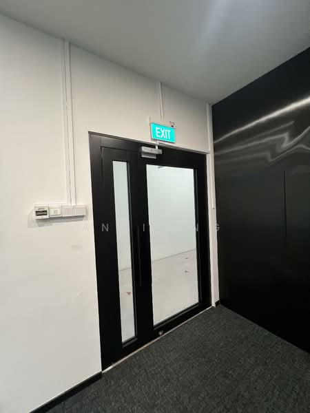 The Spire, 10 Bukit Batok Crescent, 1,410 sqft, Light Industrial (B1) For Sale, by Angie Ng, 500091451 - Entrance - CommercialGuru.com.sg