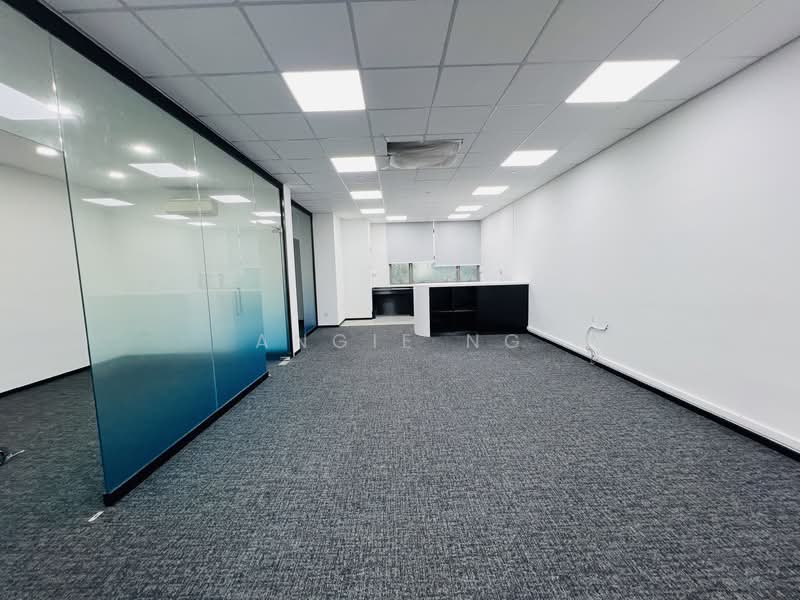 The Spire, 10 Bukit Batok Crescent, 1,410 sqft, Light Industrial (B1) For Sale, by Angie Ng, 500091451 - Interior - CommercialGuru.com.sg