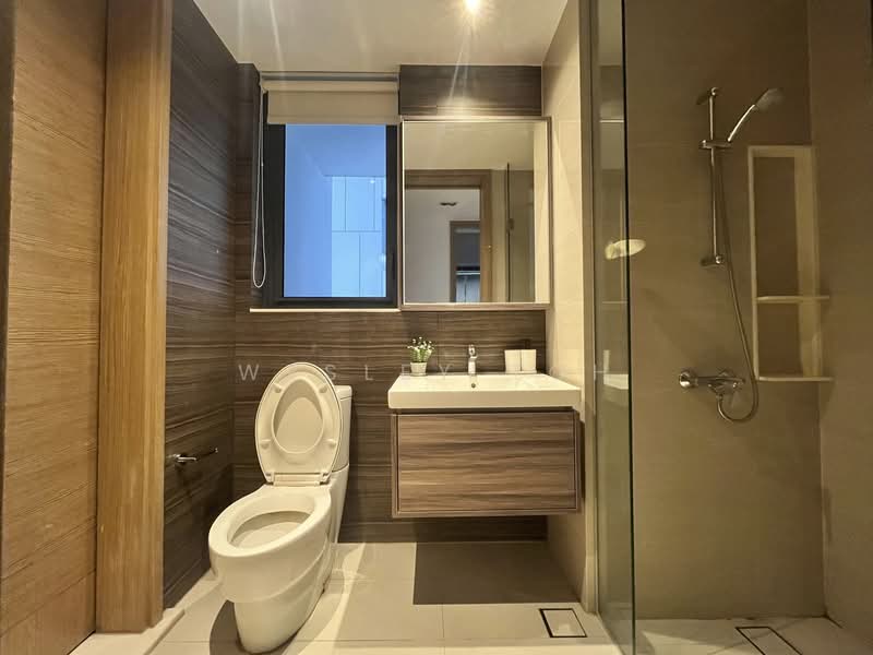 Coco Palms, 21 Pasir Ris Grove, Room Rental, 120 sqft, Condominium For Rent, by Wesley Toh, 500091457 - Bathroom - PropertyGuru.com.sg