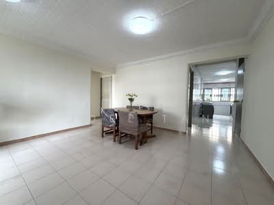 For Sale - 711 Hougang Avenue 2