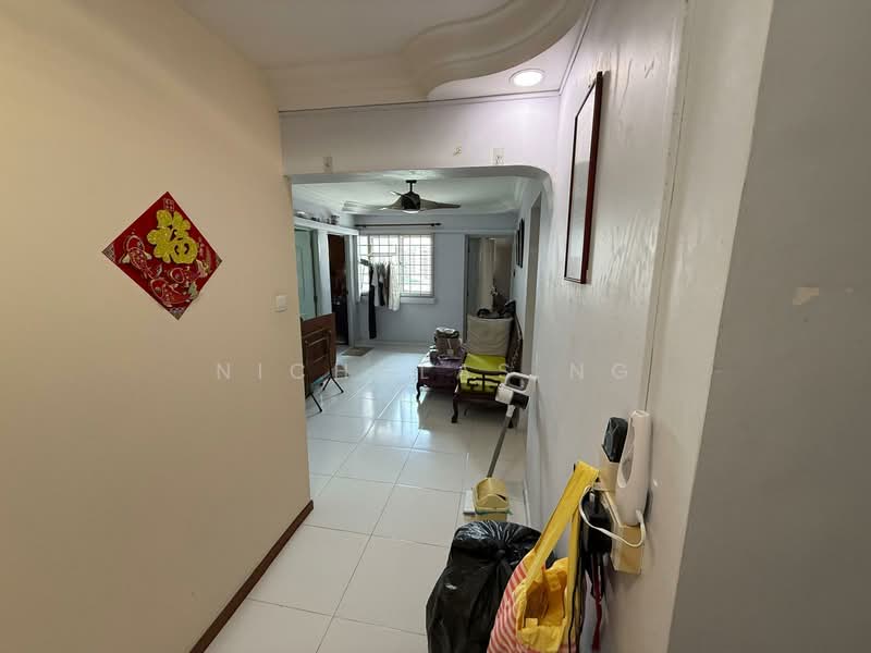 238 Hougang Avenue 1 HDB Flat For Sale at S$ 800,000 | PropertyGuru Singapore - Interior