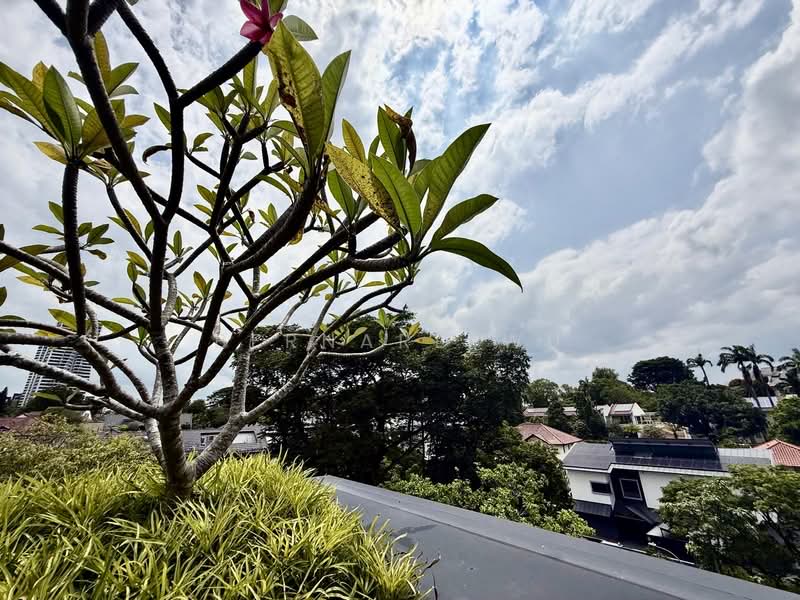 Almost New Bungalow Kingsmead Road, Kingsmead Road, 7 Bedrooms, 9,800 sqft, Bungalow House For Sale, by Bernard Wu, 500091492 - Exterior - PropertyGuru.com.sg