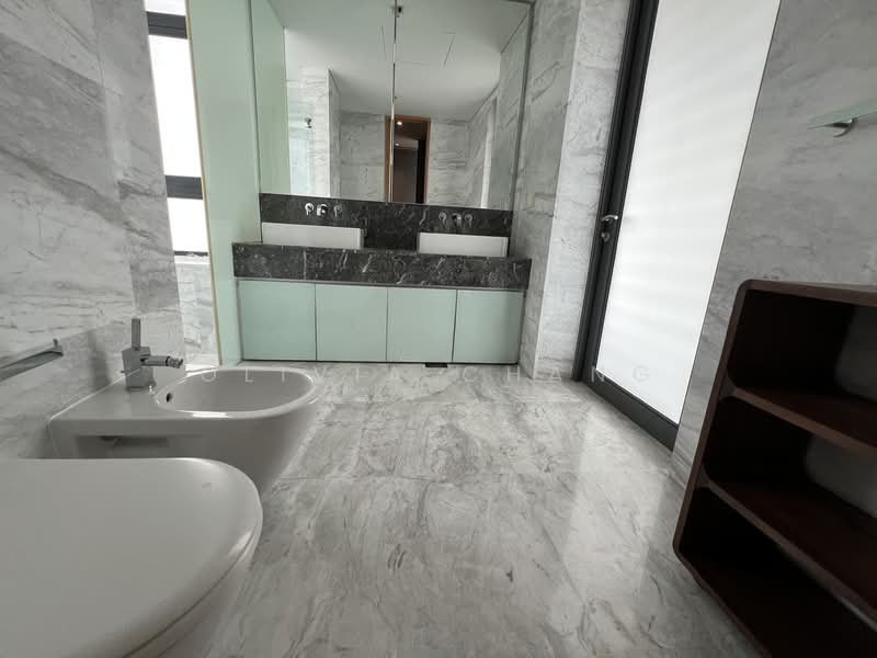 Skypark @ Somerset, 22 Saint Thomas Walk, 4 Bedrooms, 3,350 sqft, Apartment For Rent, by Olivia Chang, 500091519 - Bathroom - PropertyGuru.com.sg