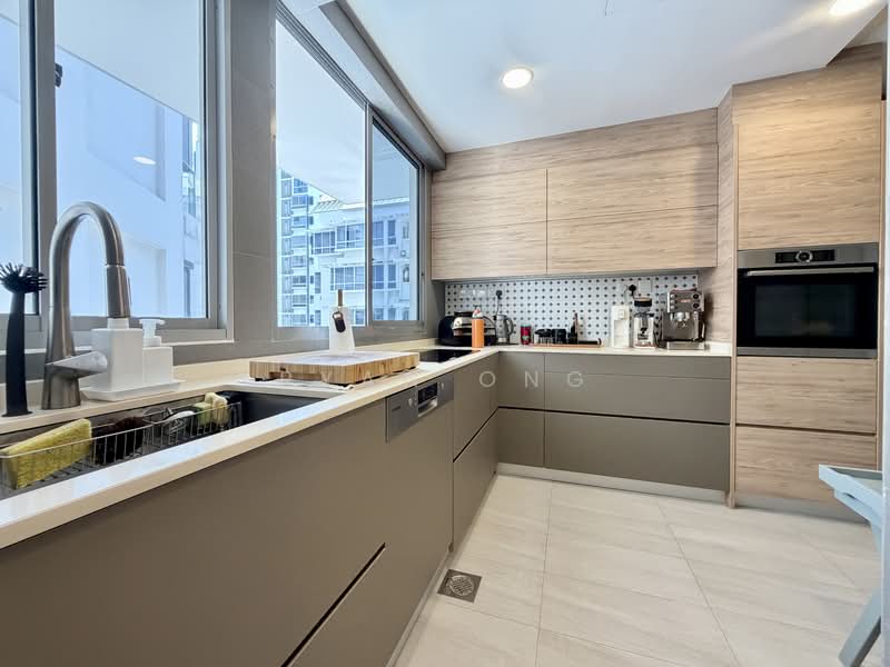 Waterford Residence Condominium For Sale at S$ 2,980,000 | PropertyGuru Singapore - Kitchen