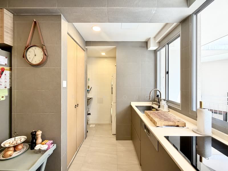 Waterford Residence Condominium For Sale at S$ 2,980,000 | PropertyGuru Singapore - Kitchen