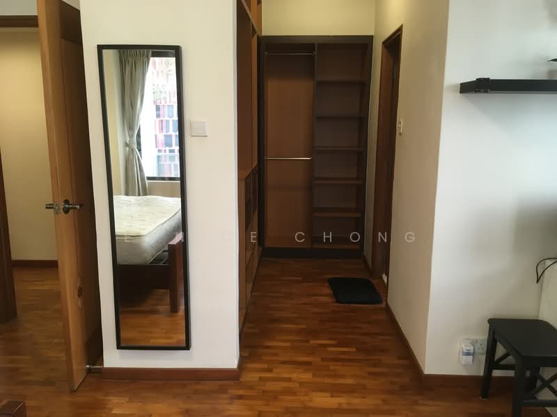 International Plaza Apartment For Sale at S$ 1,830,000 | PropertyGuru Singapore - Bedroom