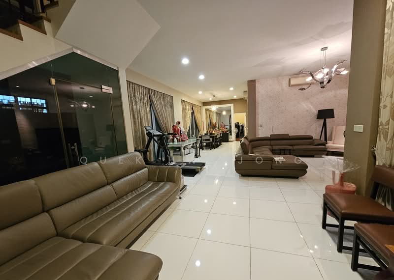 Spacious Semi-D in Serangoon Gardens Semi-Detached House For Sale at S$ 8,800,000 | PropertyGuru Singapore - Living Room