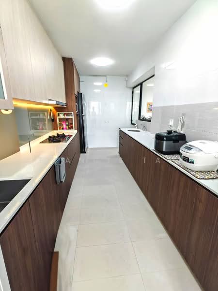 619A Tampines Street 61 HDB Flat For Sale at S$ 978,000 | PropertyGuru Singapore - Kitchen