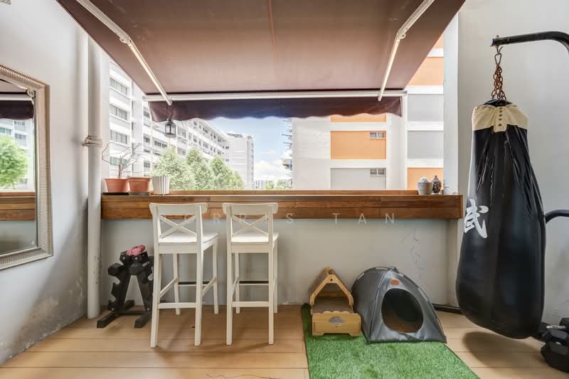 231 Hougang Street 21 HDB Flat For Sale at S$ 1,200,000 | PropertyGuru Singapore - Balcony