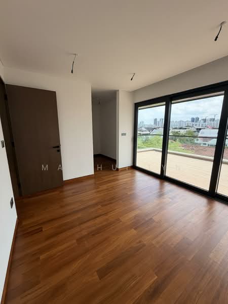 Brand New Freehold Detached with Swimming Pool, Jaccuzi and Private Lift in Braddell Height Estate Detached House For Sale at S$ 14,800,000 | PropertyGuru Singapore - Interior