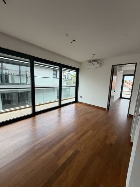 Brand New Freehold Detached with Swimming Pool, Jaccuzi and Private Lift in Braddell Height Estate Detached House For Sale at S$ 14,800,000 | PropertyGuru Singapore - Interior