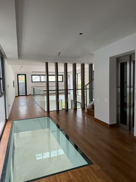 Brand New Freehold Detached with Swimming Pool, Jaccuzi and Private Lift in Braddell Height Estate Detached House For Sale at S$ 14,800,000 | PropertyGuru Singapore - Interior