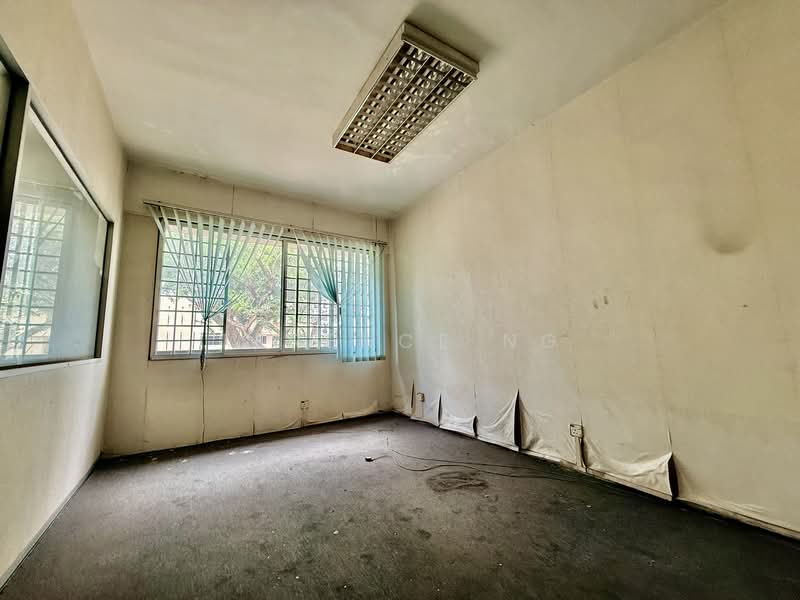 Yio Chu Kang road, Yio Chu Kang Road, 1,130 sqft, Shop / Shophouse For Rent, by Terence Ng, 500091591 - CommercialGuru.com.sg