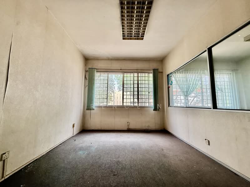 Yio Chu Kang road, Yio Chu Kang Road, 1,130 sqft, Shop / Shophouse For Rent, by Terence Ng, 500091591 - CommercialGuru.com.sg