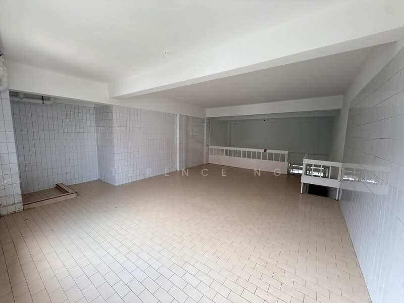 Yio Chu Kang road, Yio Chu Kang Road, Hougang / Punggol / Sengkang, 1,130 sqft, Shop / Shophouse For Rent, by Terence Ng, 500091591 - Interior - CommercialGuru.com.sg
