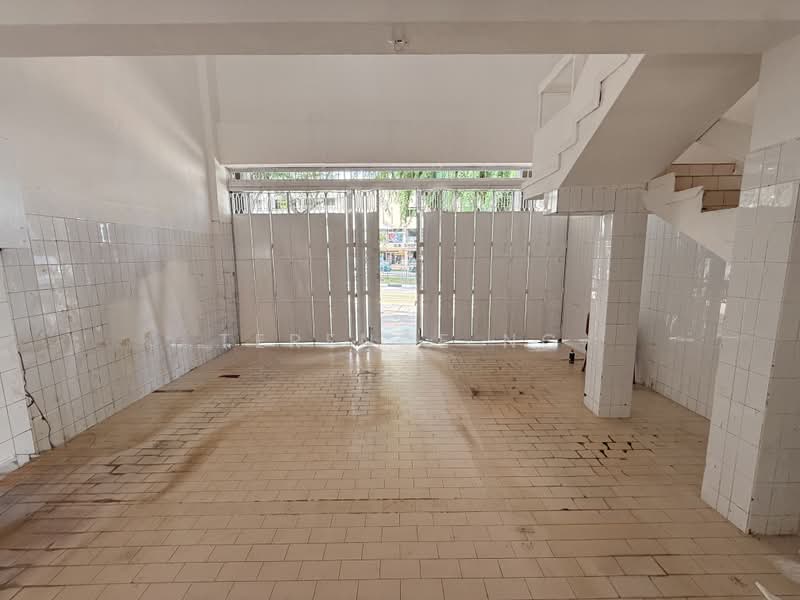 Yio Chu Kang road, Yio Chu Kang Road, Hougang / Punggol / Sengkang, 1,130 sqft, Shop / Shophouse For Rent, by Terence Ng, 500091591 - Interior - CommercialGuru.com.sg