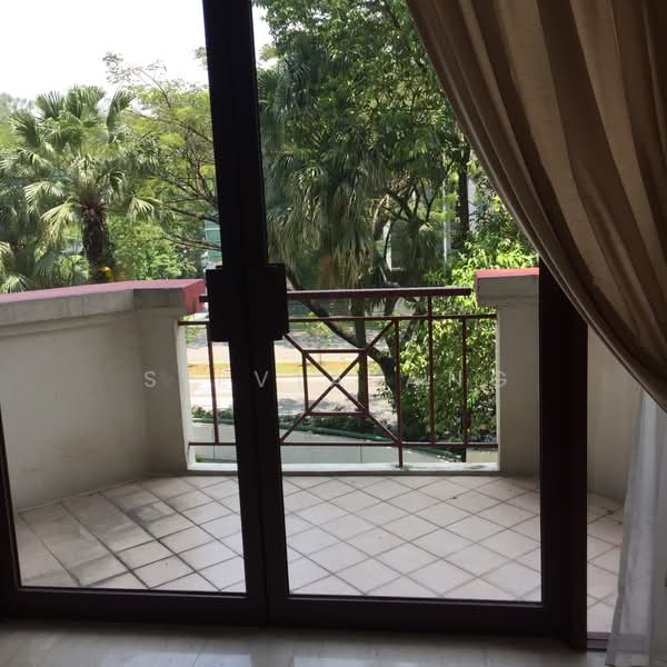 Holland Gems, 1 Taman Nakhoda, 3 Bedrooms, 1,813 sqft, Condominium For Rent, by Silvia Ang, 500091593 - Balcony - PropertyGuru.com.sg